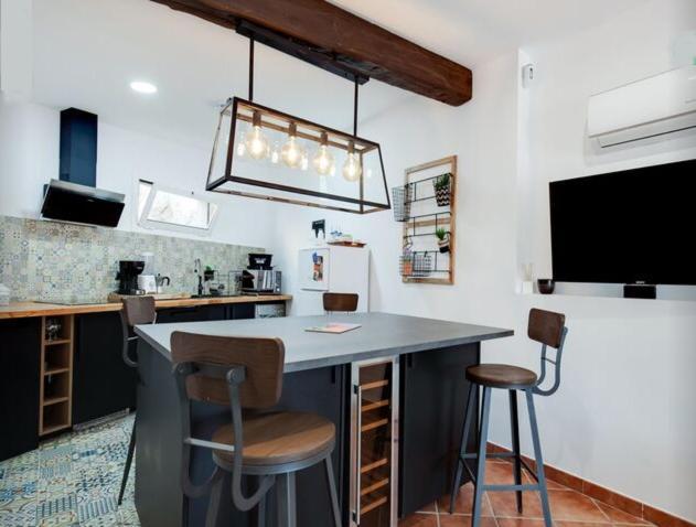 Others 3, Detached villa for 6 People in Lloret de Mar with comunal Outdoor swimming pool, Girona