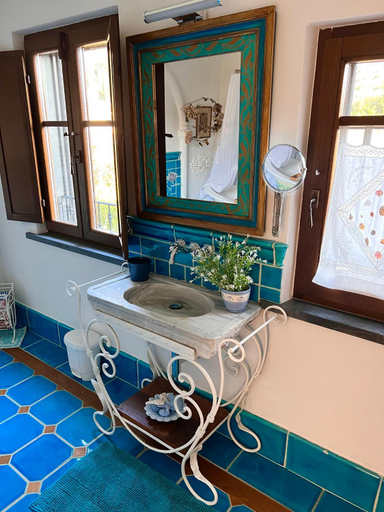 Bathroom 5