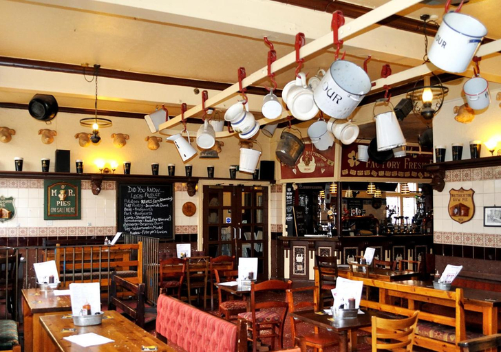 Food & Drinks, Mad O'Rourkes Pie Factory, Sandwell