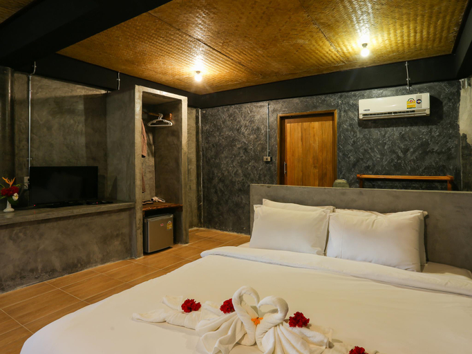 Bedroom 6