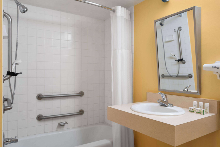 Bathroom 5, Ramada by Wyndham Tucson, Pima
