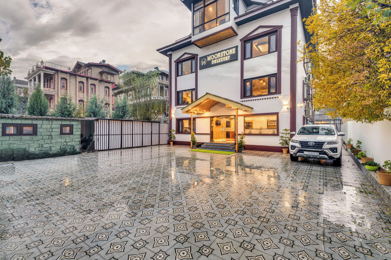 Exterior & Views, Hotel Moonstone de luxury, Srinagar