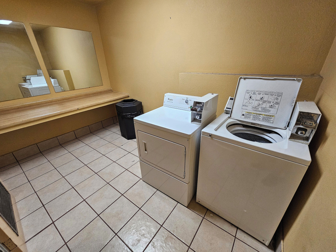 Bathroom 4, Clarion Inn & Suites Roswell, Chaves