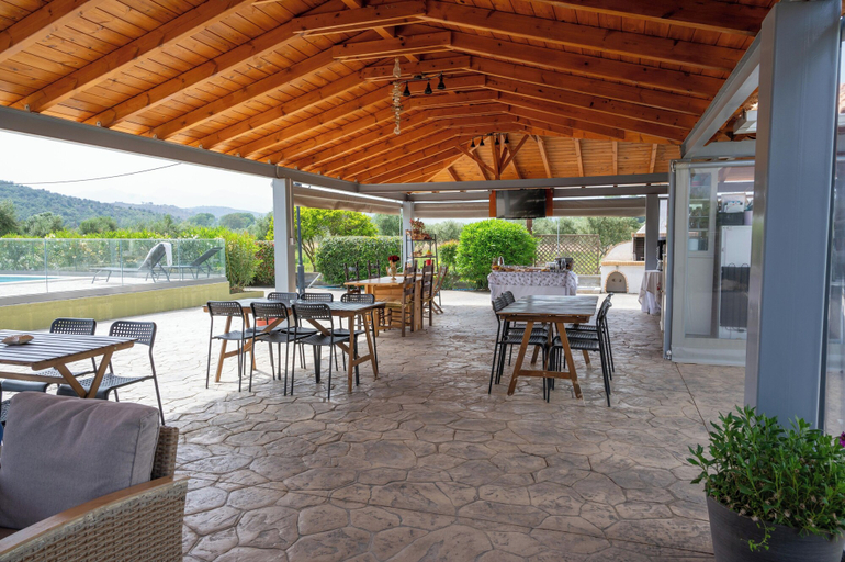 Food & Drinks 5, Spedion Villa Gytheio, Peloponnese