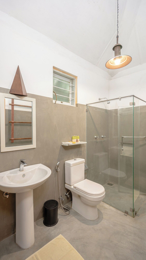 Bathroom 3, Amuna Ayurveda and Wellness Retreat, Dambulla