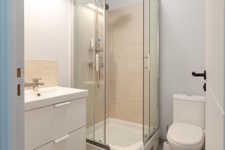 Bathroom 3, SeaCove & SeaSide Villas - Piscine privee et vue mer, Les Trois-Îlets