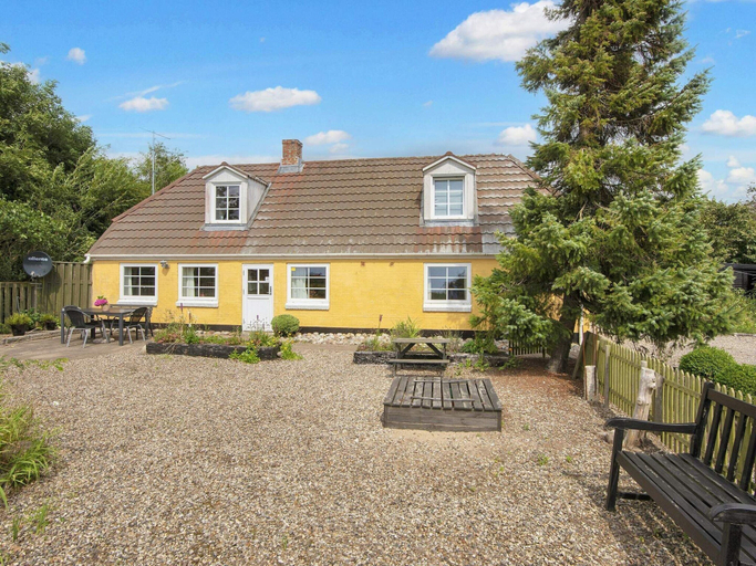 Exterior 2, 6 Person Holiday Home in Ringkobing, Ringkøbing-Skjern