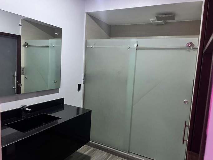 Bathroom, MOTEL DUBAI, Tijuana