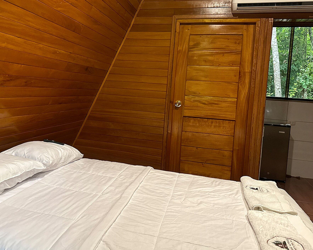 Bedroom, Cabañas Alpinas-El Trapiche-Tarapoto, San Martín