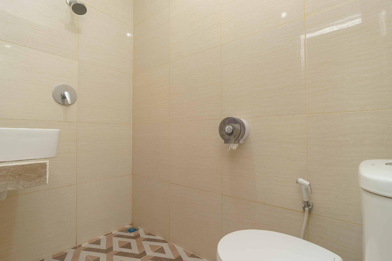 Bathroom 8