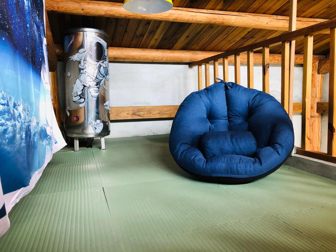 Bedroom 12