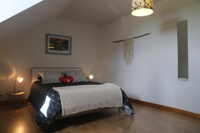 Bedroom 2, Gite Cocantin, Côtes-d'Armor