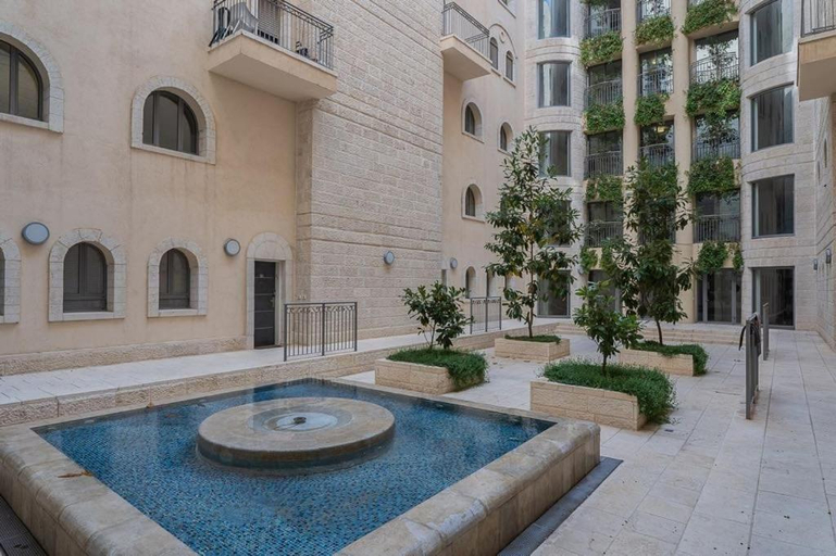 Others 2, Harav Kuk Royal Suites - Alefimmoed