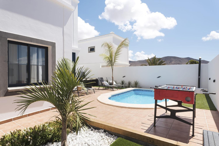 Others 3, Villa Roble, Las Palmas