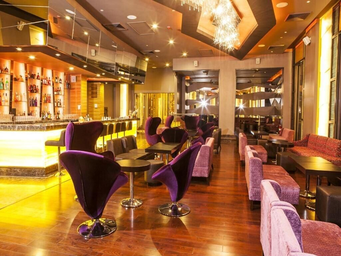 Food & Drinks 5, Widus Hotel Clark, Mabalacat