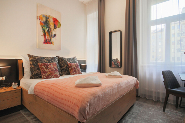 Bedroom 3, CORU House, Praha 1
