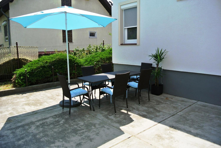Others 2, B12 Apartment Budapest, Budapesti