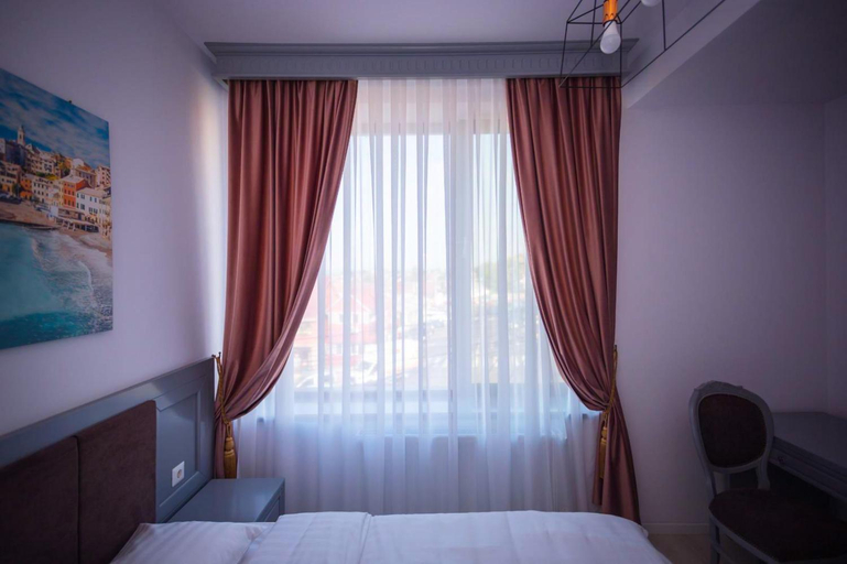 Bedroom 2, HOTEL GLARIS, Targu Frumos