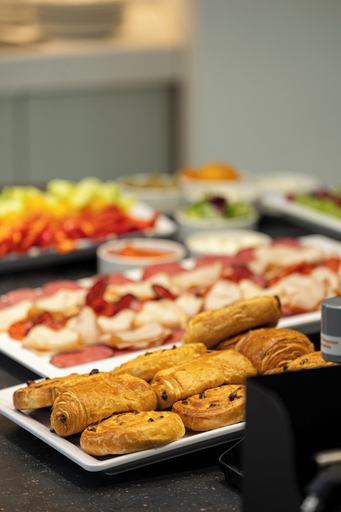 Food & Drinks 5, Hampton by Hilton Targu Mures, Targu Mures