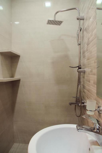 Bathroom 5, Hotel Crystall, Tbilisi