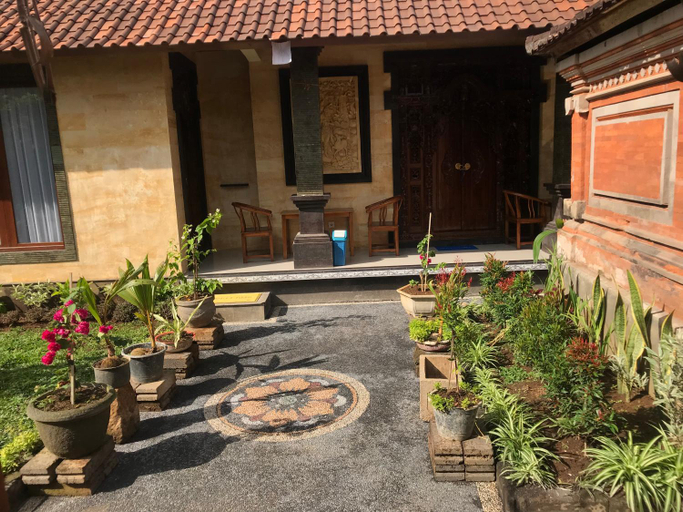 Others 2, Hendra House, Gianyar