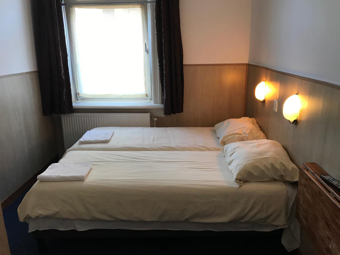 Others 3, hotel Oosterpark, Amsterdam