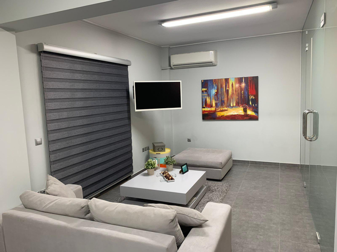 Others 4, Academy's Modern Apartment near Acropolis & Metro, Attica