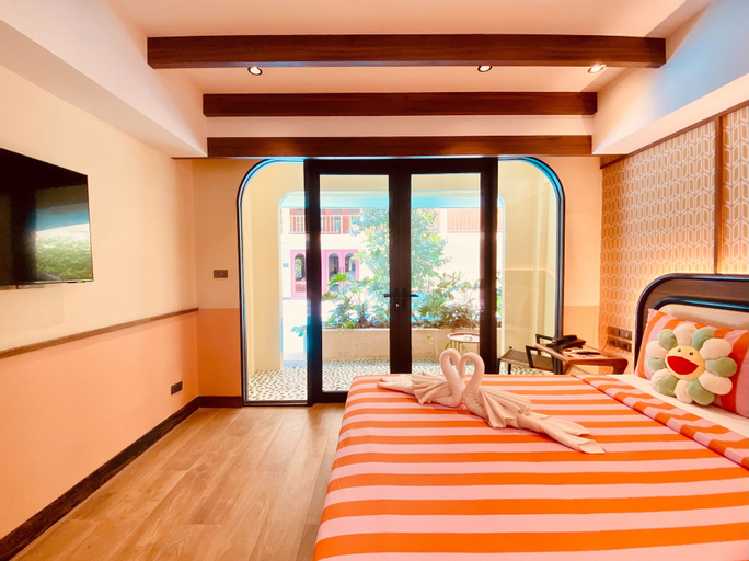 Bedroom 13