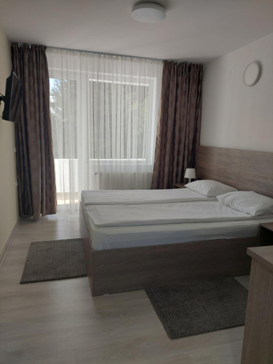 Bedroom 2, Hotel Breaza, Breaza De Jos