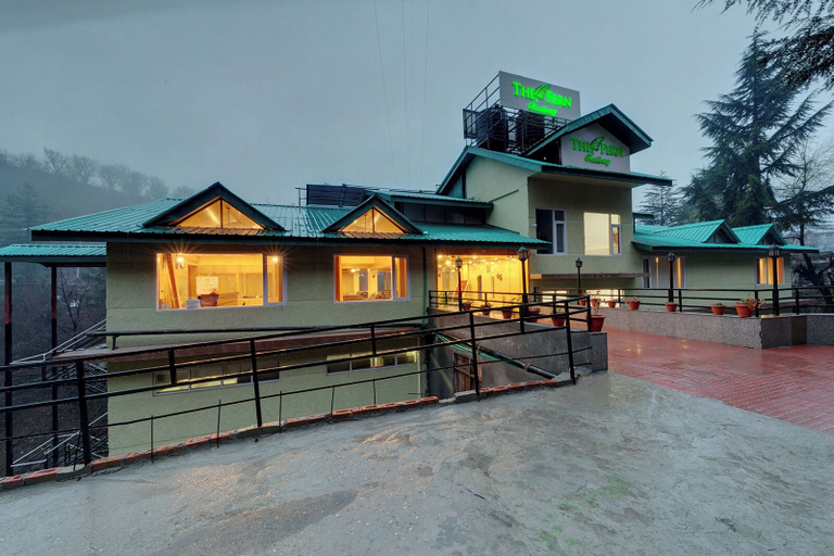 Exterior & Views
