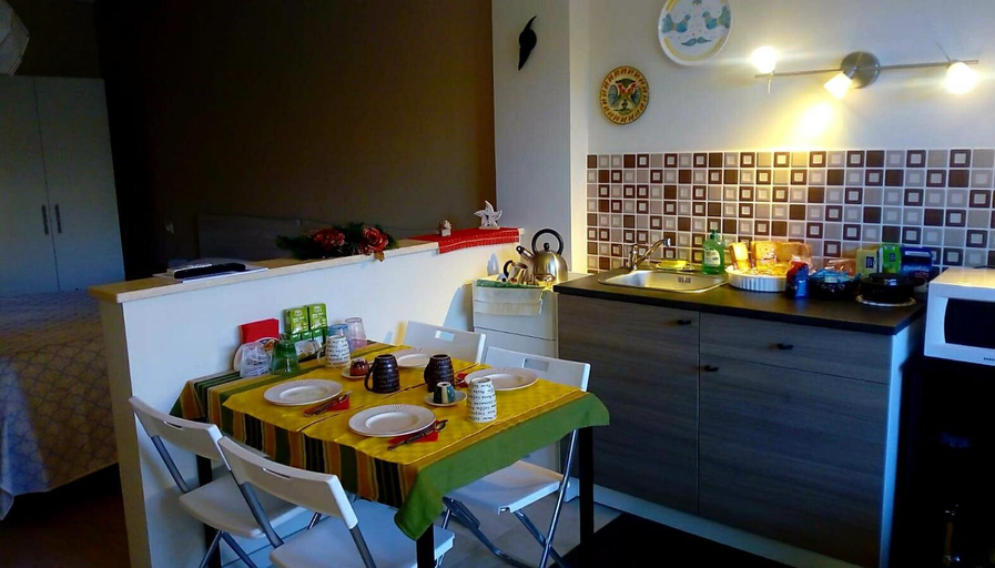 Others 5, B&B GIRAMONDO, Cosenza
