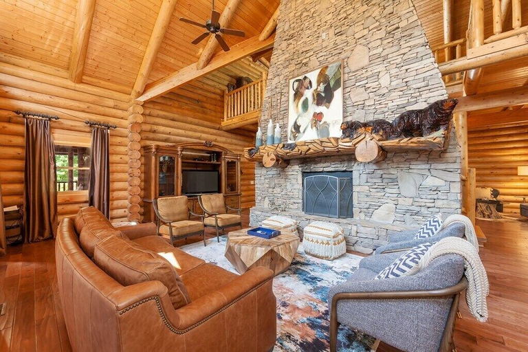 Others 1, Legend Crest Lodge, Sevier