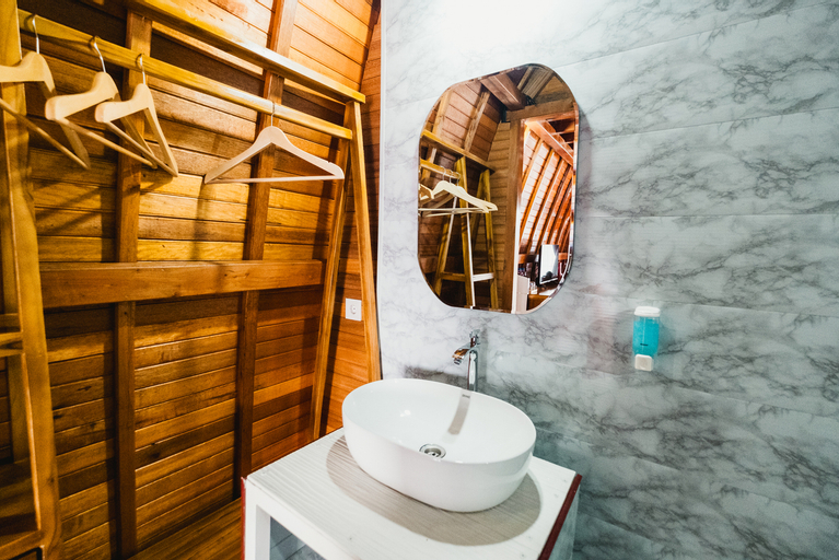 Bathroom 9