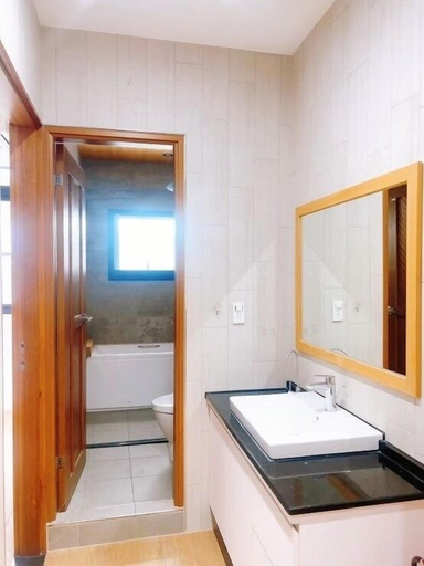 Bathroom 4, Qingdong Entire Home - Two Buildings for 4-70 peoples Best choice for Group Gatherings, Tainan