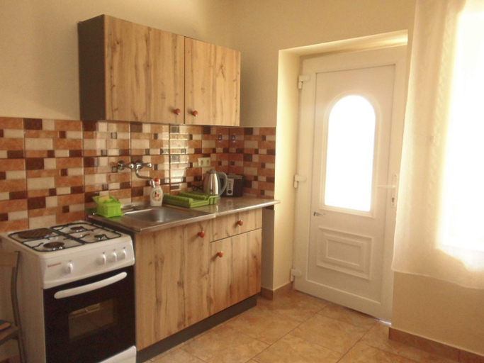 Others 3, Napfeny Apartman, Sárospatak