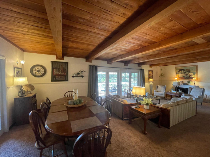 Others 4, Berkshire Inn, Tuolumne