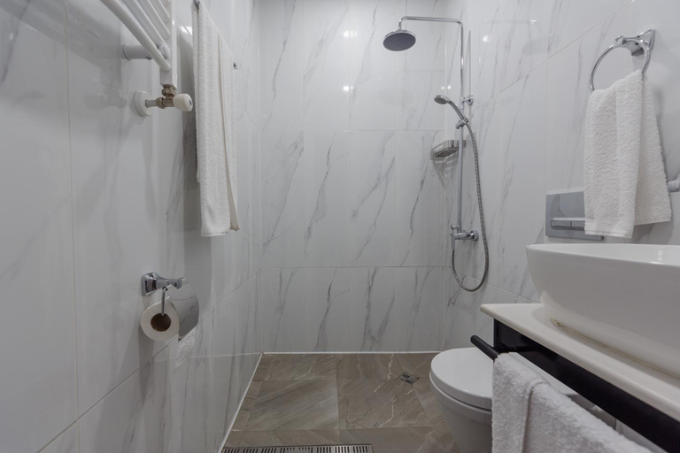 Bathroom 4, hotel lifetime, Batumi