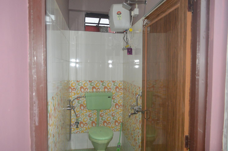 Bathroom 3, Banabas Homestay, Darjiling