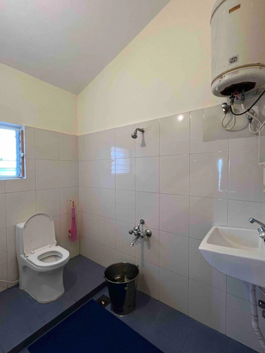 Bathroom 2, Sky Top Villa, Dindigul