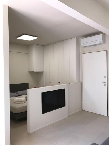 Others, Olivo House 1, La Spezia