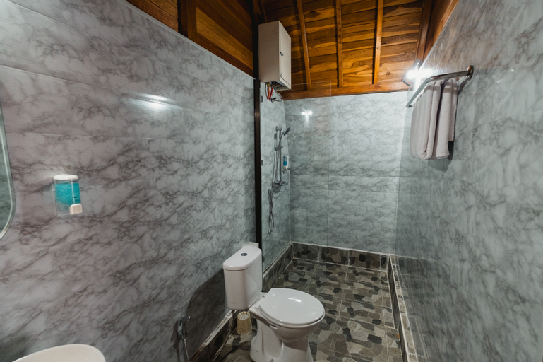 Bathroom 9