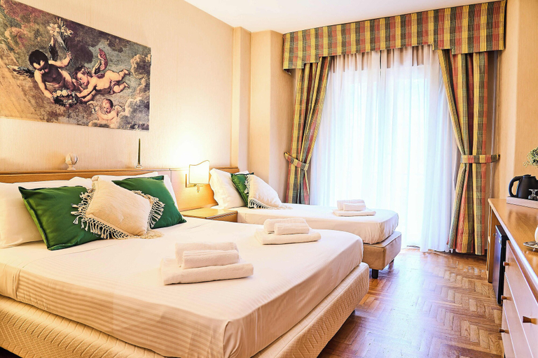 Bedroom 3, Hotel Camigliatello, Cosenza