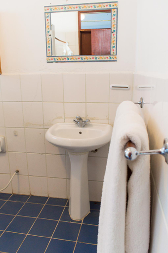 Bathroom 2, Paradise Resort Apartments, Nyali