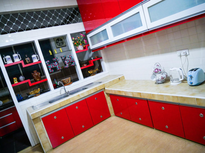 Others 3, Gather Here 62 | 5BR Town Center | 5 Rooms, Larut and Matang