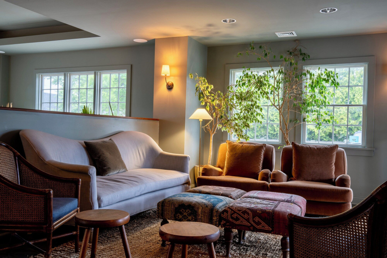 Public Area 3, The Harbor Front Inn, Suffolk