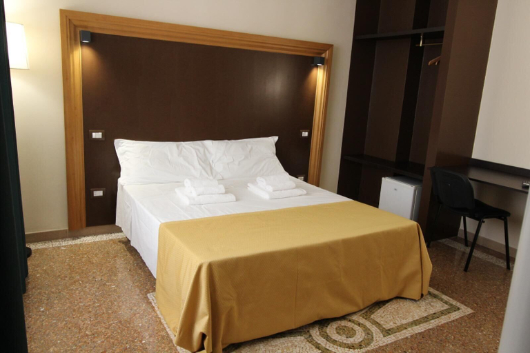 Bedroom 4, JAYRO', Lecce