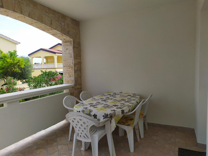 Others 3, Apartman Adriatic View, Vir