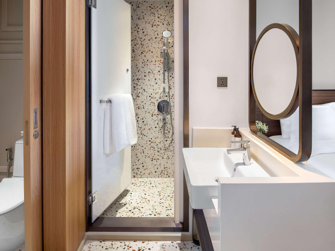 Bathroom 4