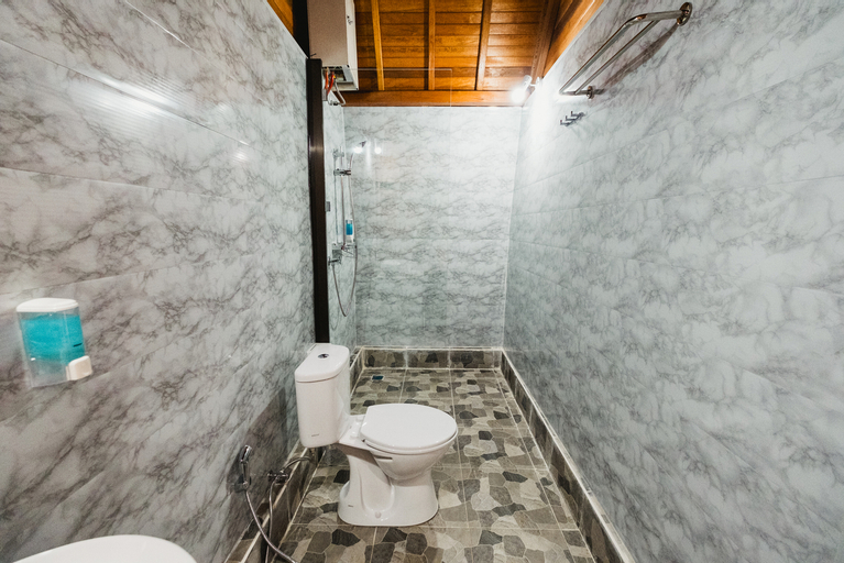 Bathroom 9