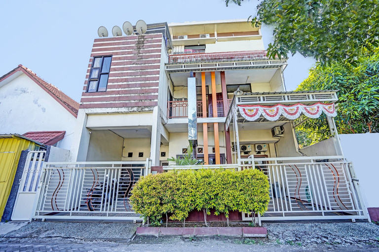 Exterior & Views, OYO Life 91587 Griya Buah De5 Syariah, Sidoarjo